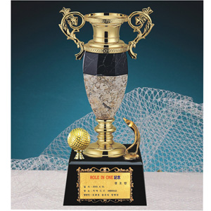 수입트로피AT7029