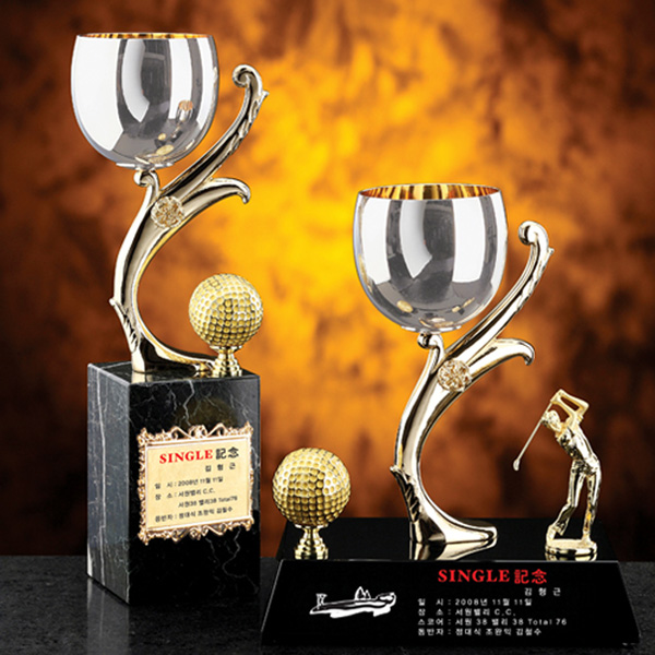 수입트로피AT7023B